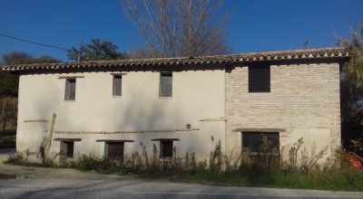 Restauro della casa di terra a Monte Roberto